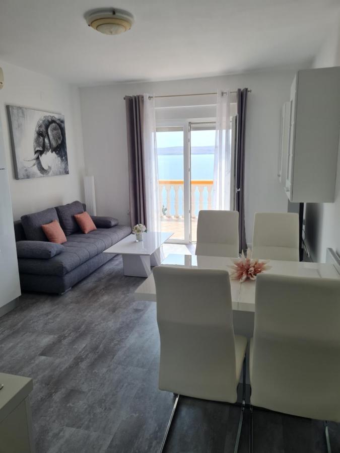 Charlene Apartment *